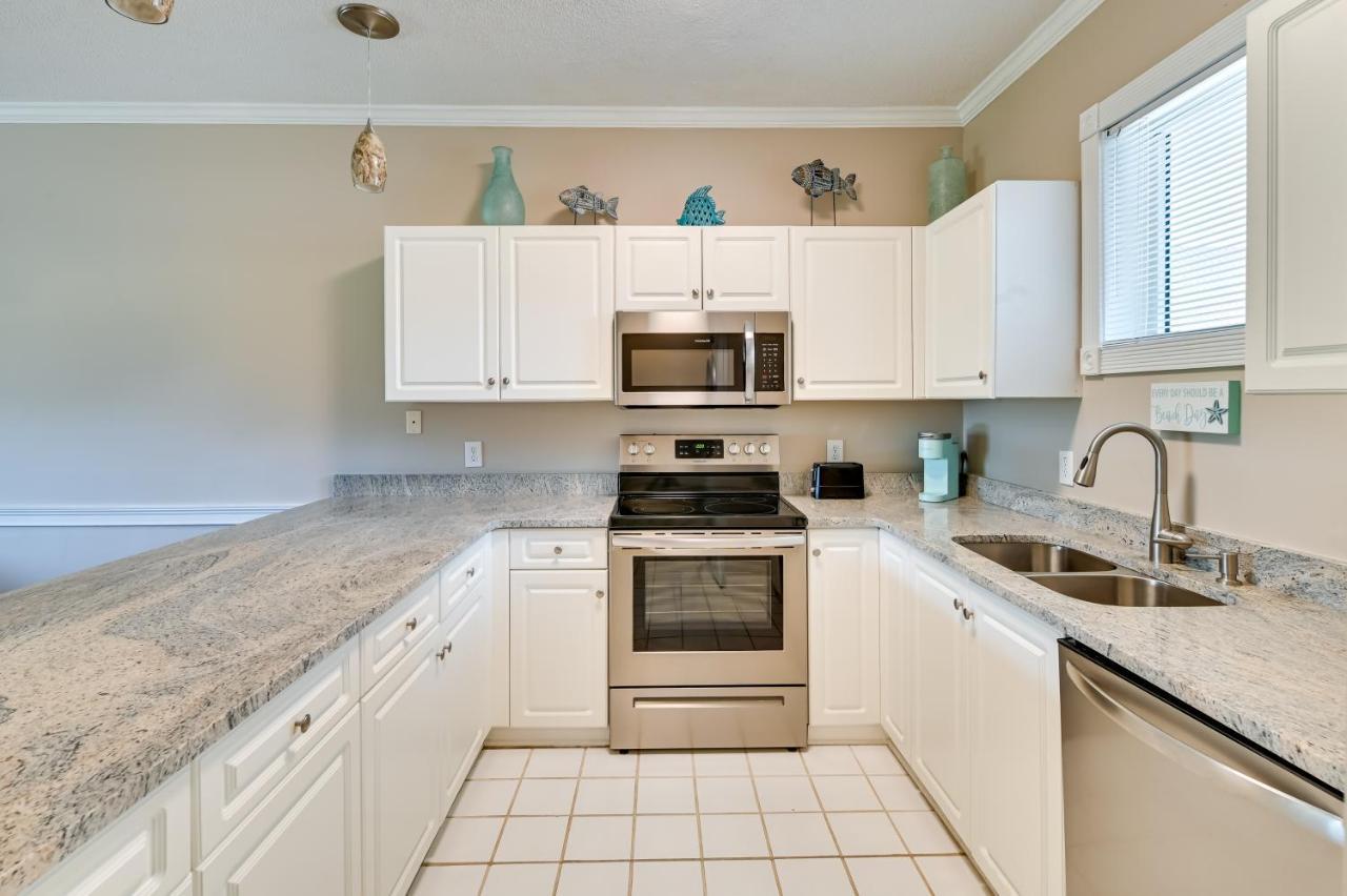 Bright Myrtle On Golf Course With Pool! Apartment Myrtle Beach