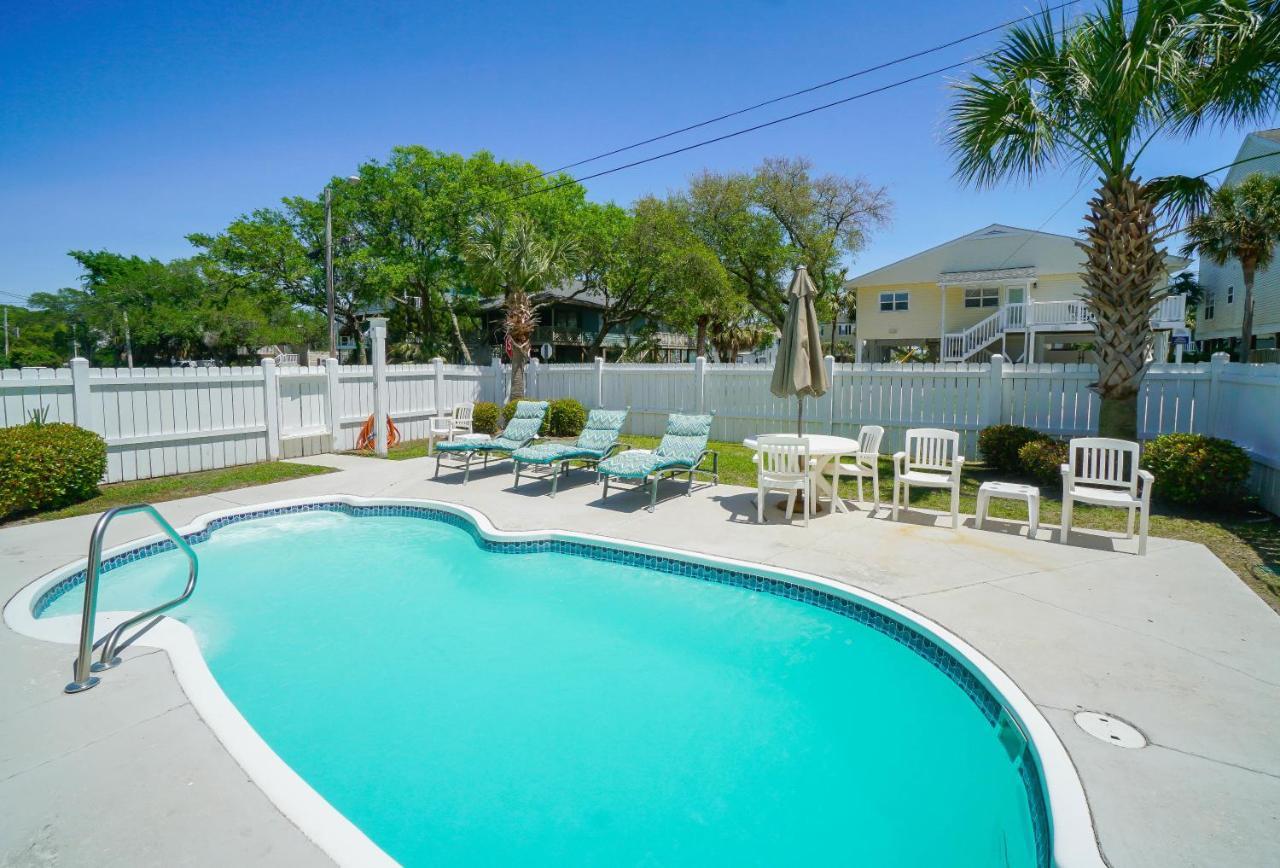 Turtle Tides Holiday home *