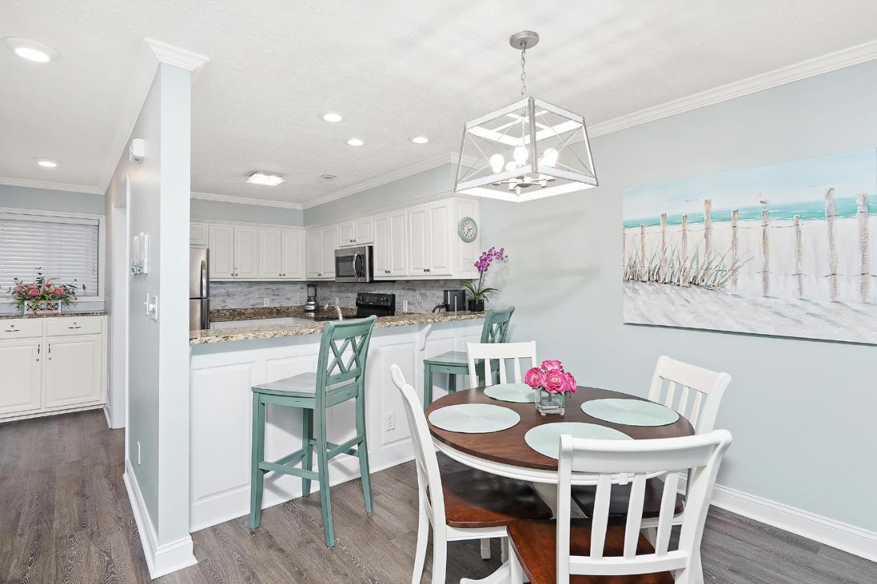 Dolphin Cay Unit 203 Holiday home Myrtle Beach