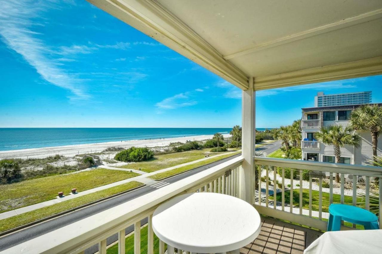 Holiday home Stunning Oceanfront 2 Bedroom On The Golden Mile- Ocean Forest Villas B-210-sleeps 6! *