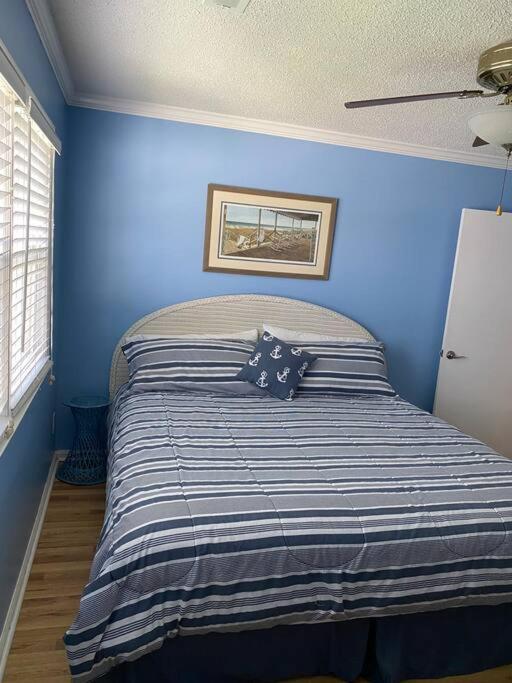 Breeze 3, Pet Friendly, Walking Distance To Atlantic Ocean Free Parking Holiday home Myrtle Beach