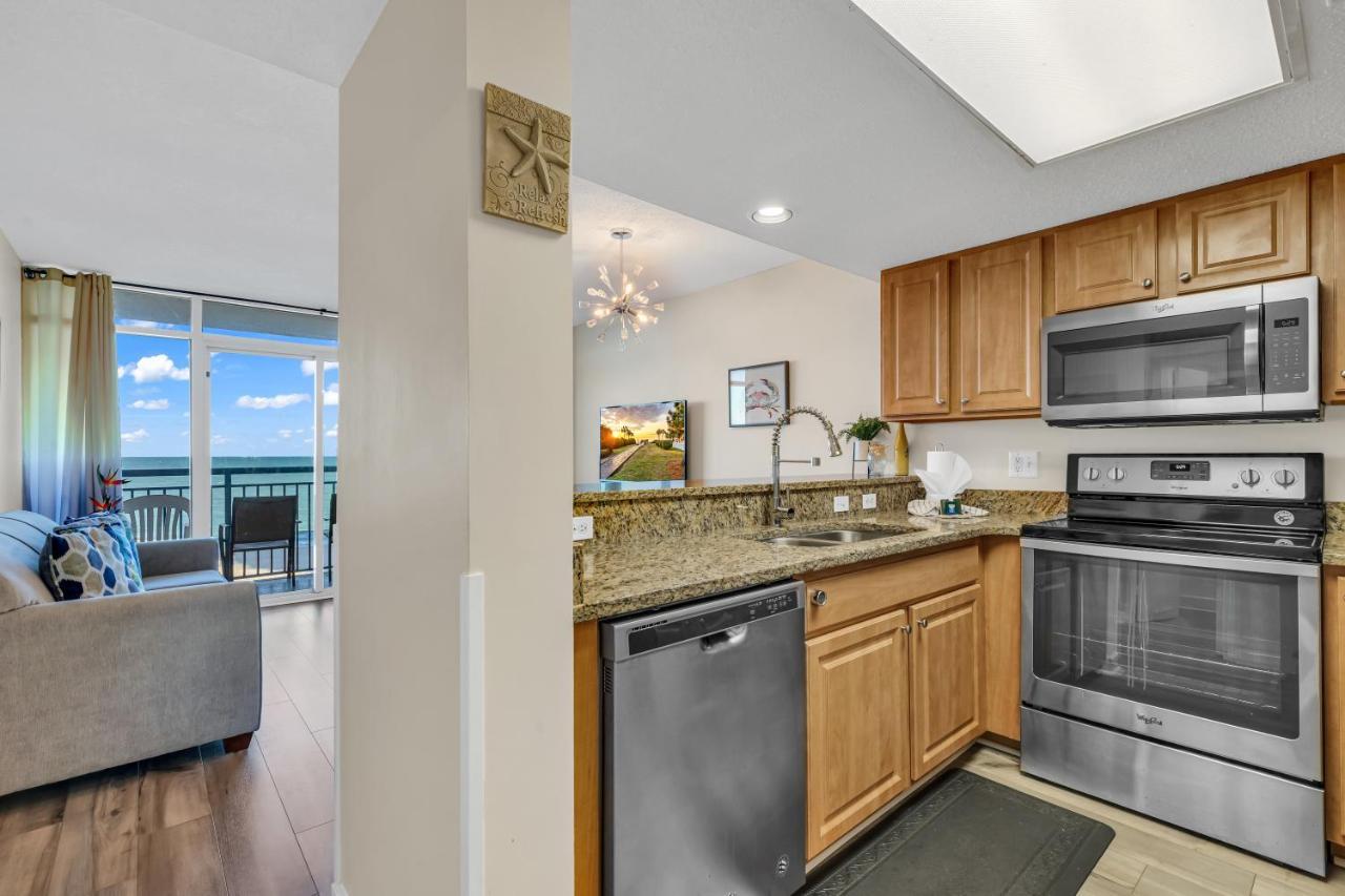 Apartment Beachfront In Atlantica With Pool