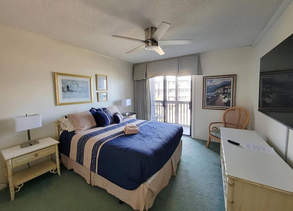 Tilghman And Racquet Club 209 *
