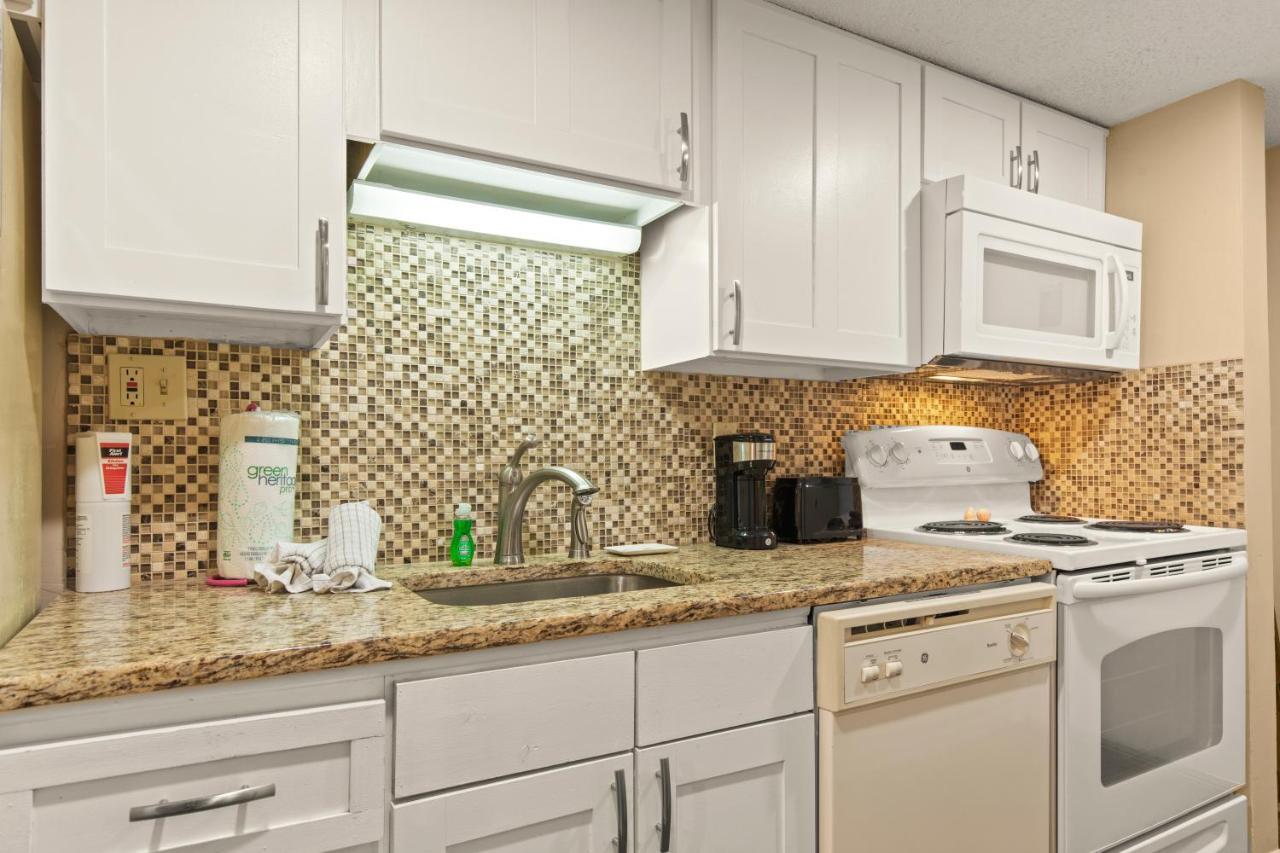 Cozy & Charming Oceanfront #803 @ Buena Vista * Myrtle Beach