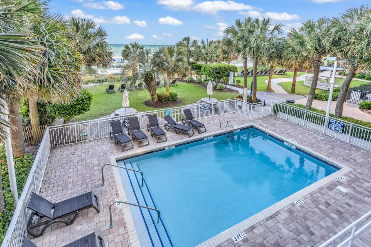 Apartment Bright Atmosphere Oceanfront Breakers Sailfish