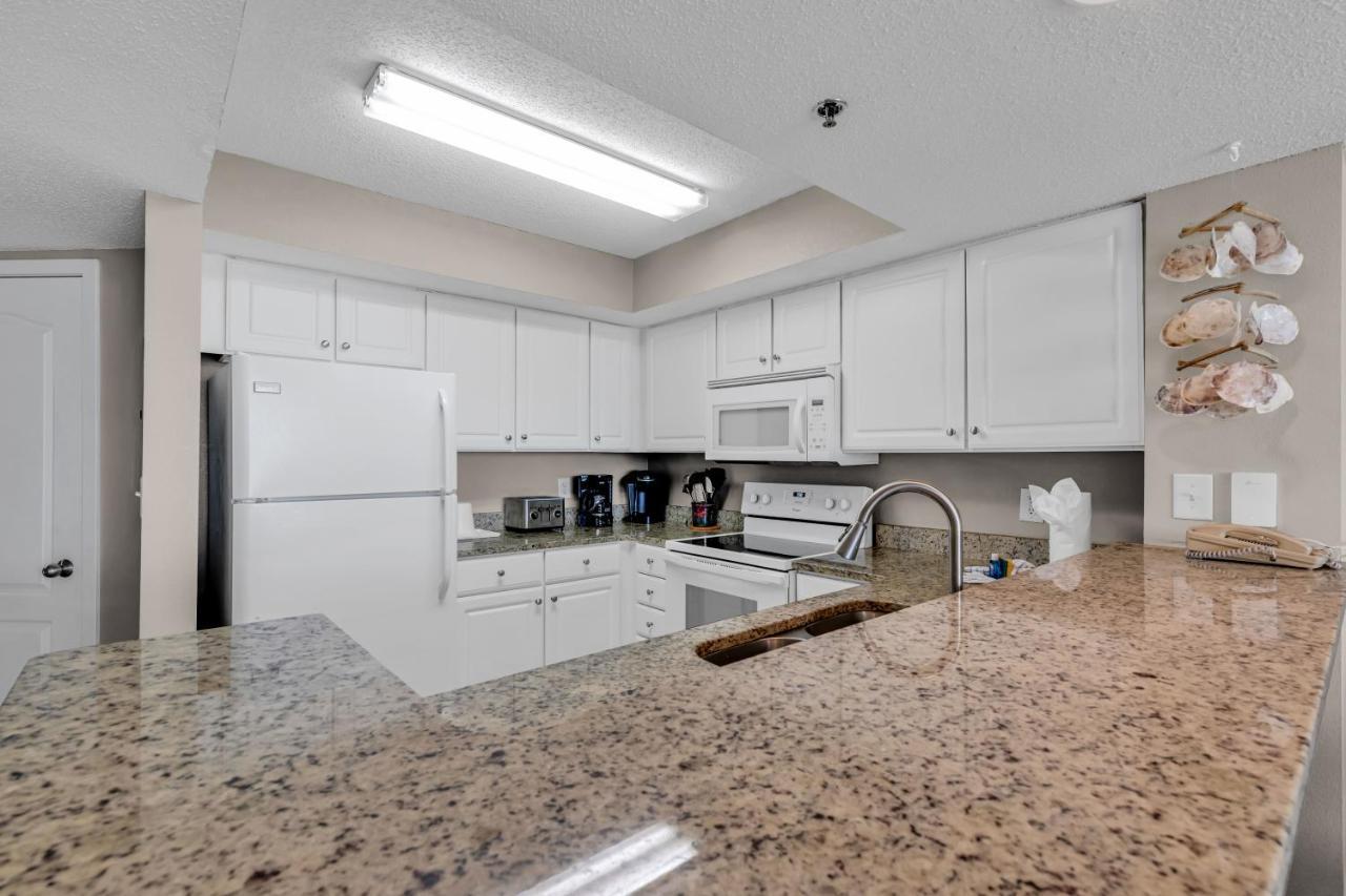Apartment Breathtaking 2br W Floor-to-ceiling Windows Overlooking Ocean