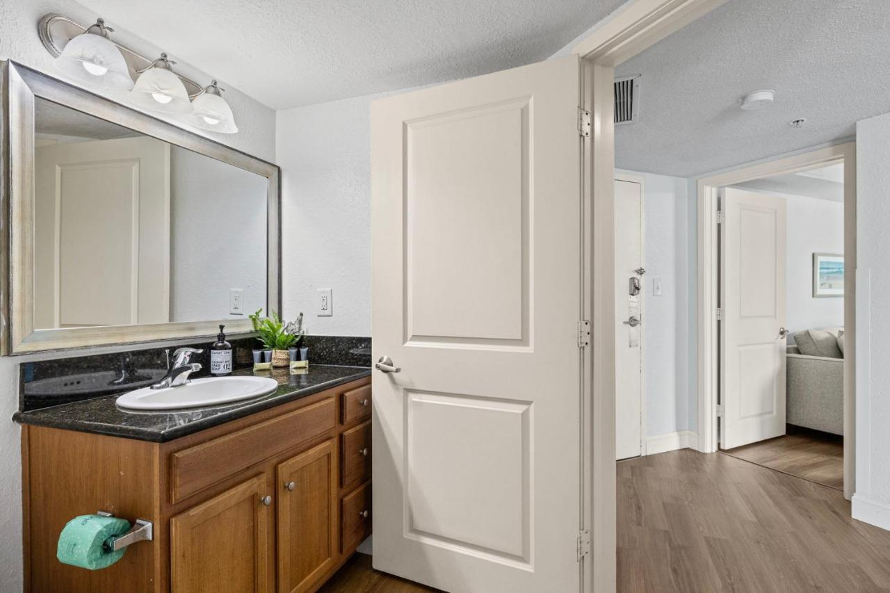 Holiday home The Grand Myrtle Bay View 1503 Full New Remodel *