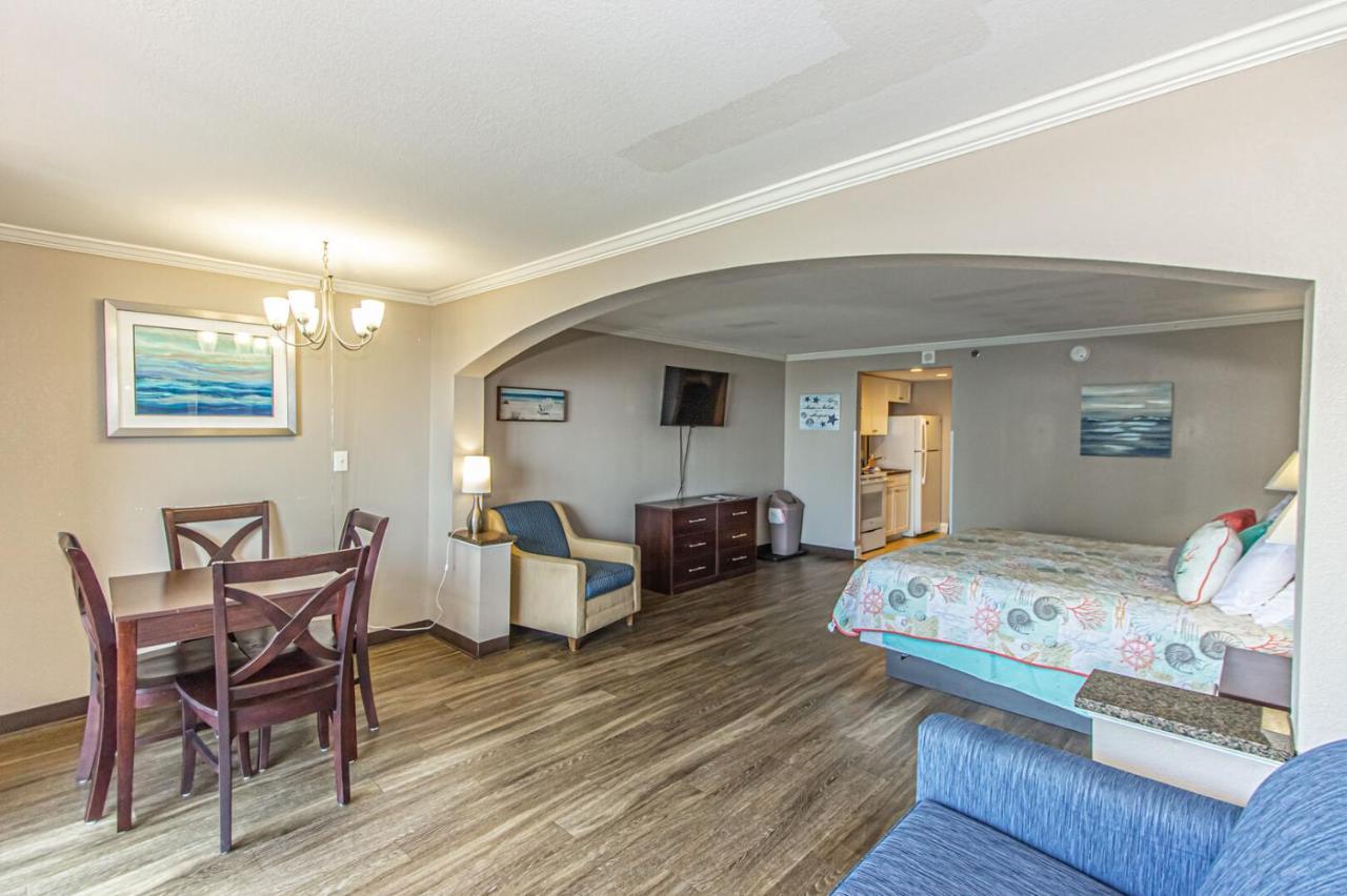 Ocean View King With Modern Decor And Accents - Caravelle 605 Sleeps 4 Guests * Myrtle Beach