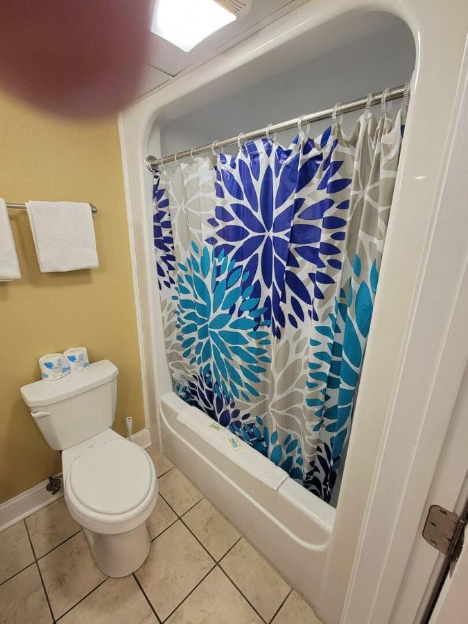 Holiday home Ocean View King With Modern Decor And Accents - Caravelle 605 Sleeps 4 Guests