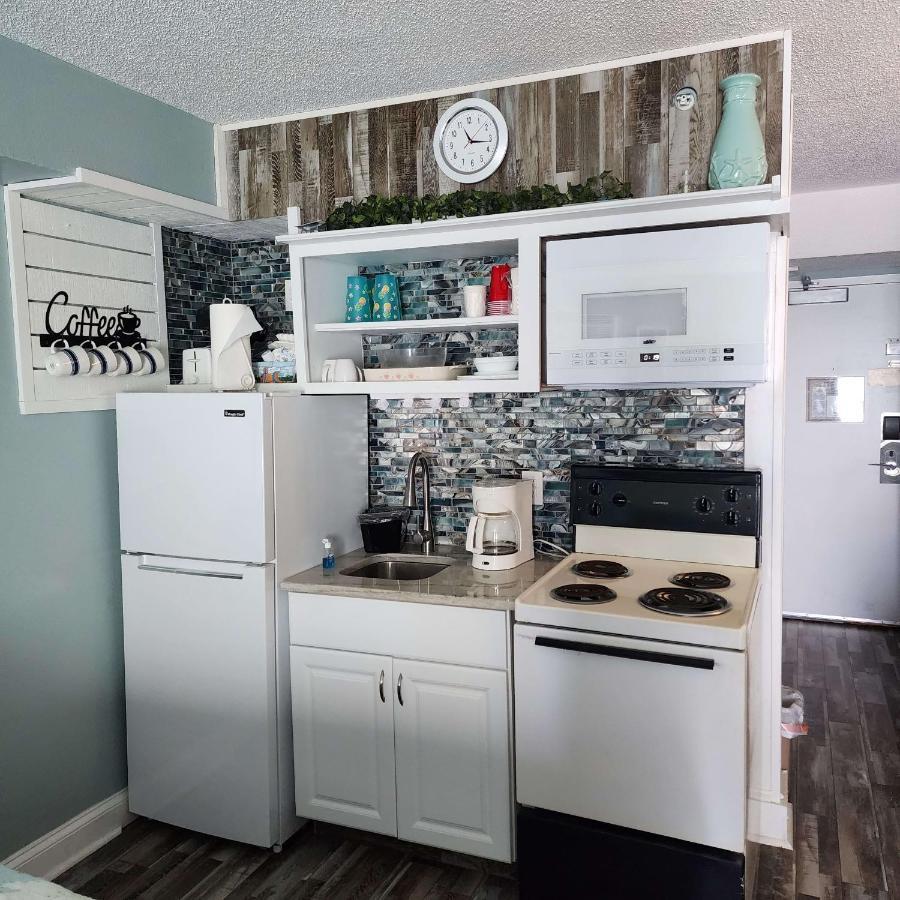 Oceanfront Efficiency T603 Holiday home
