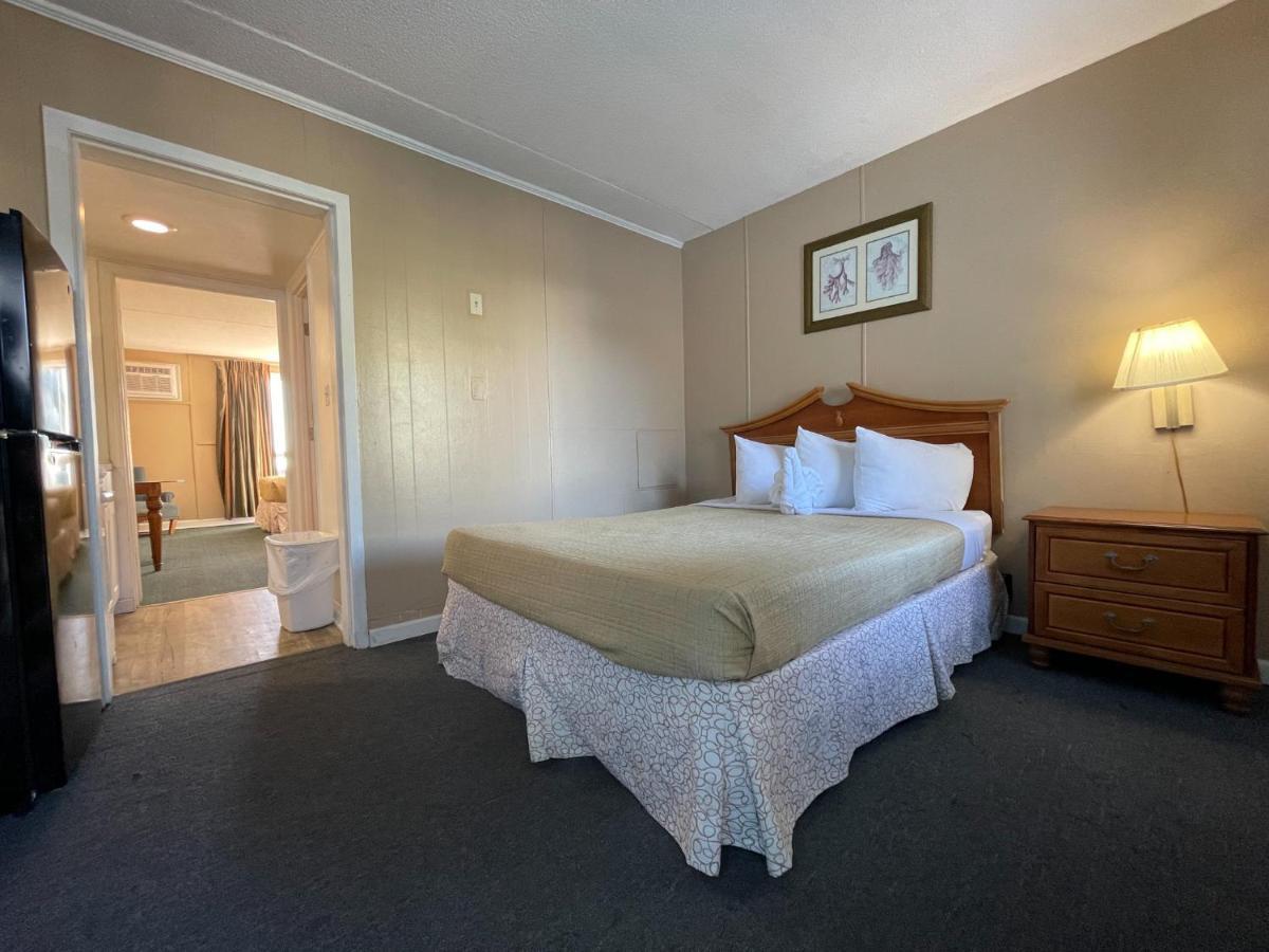 Motel Polynesian Oceanfront 2*