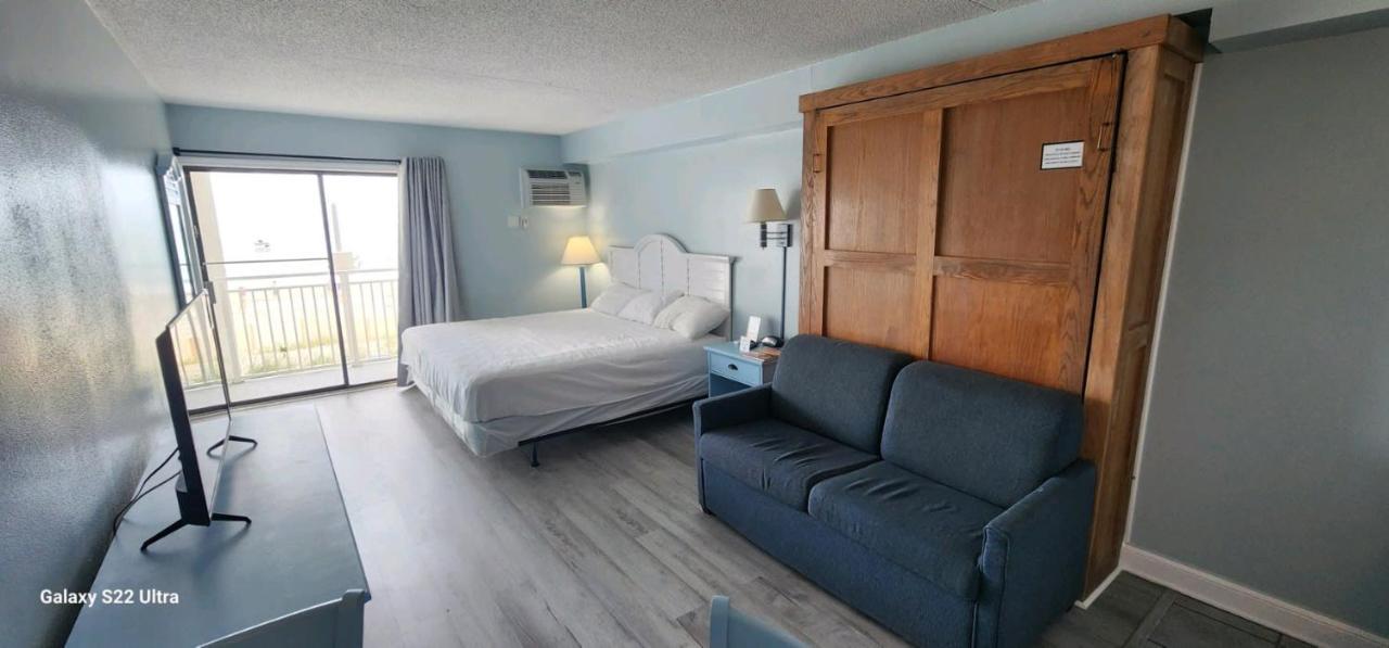 Apartment Oceanfront Efficiency T205 Myrtle Beach