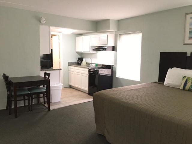 Ocean Plaza Motel