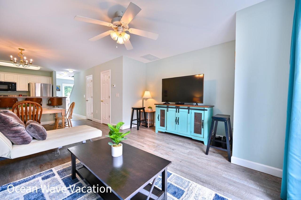 Lovely Townhouse One Block To The Apartment Myrtle Beach