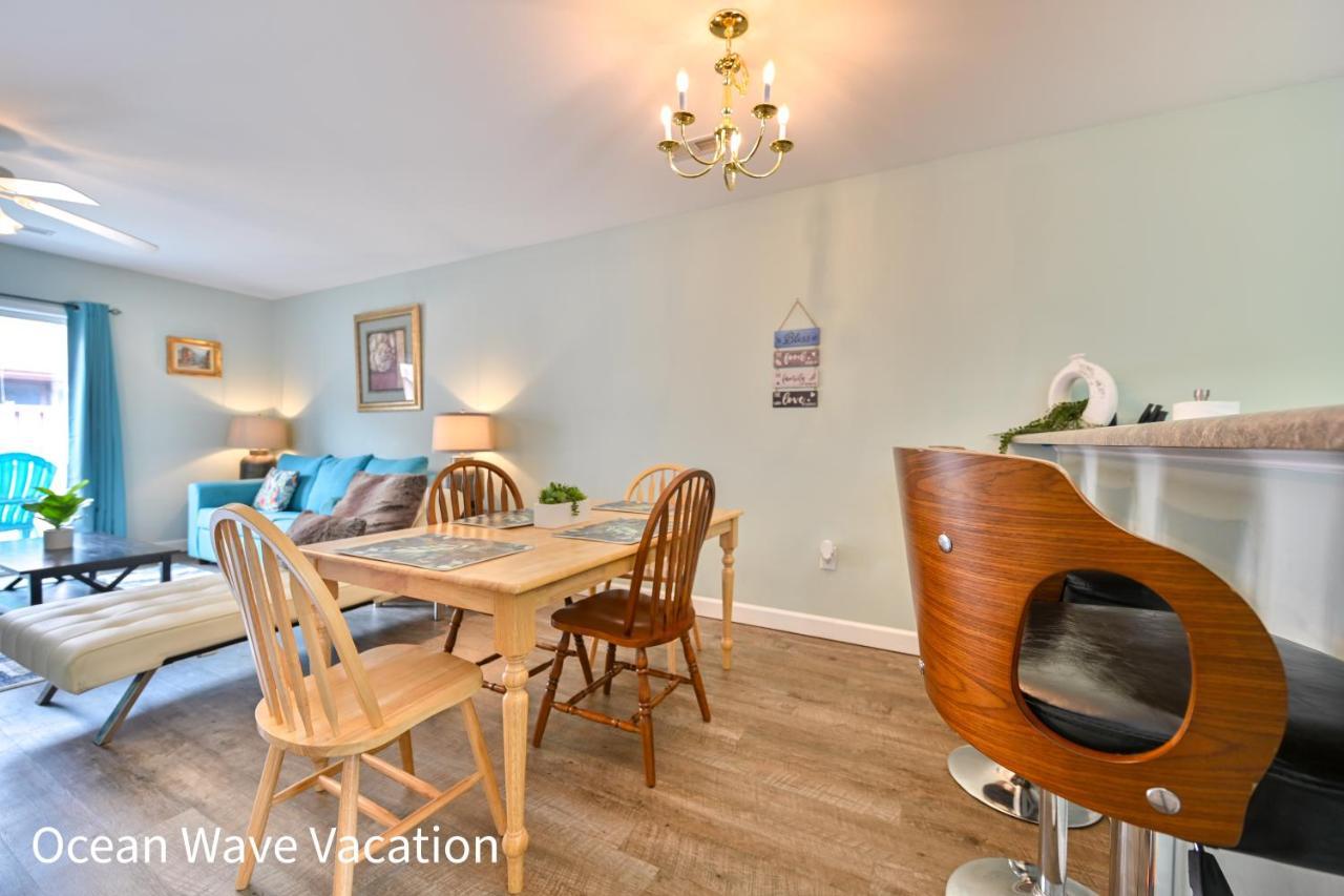 Apartment Lovely Townhouse One Block To The Myrtle Beach