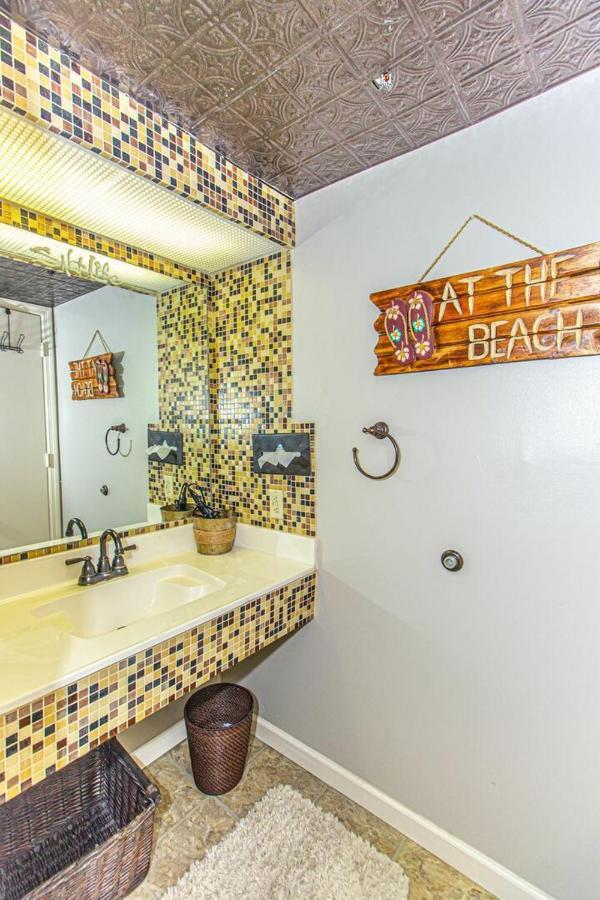 Oceanview 1 Bedroom Landmark 1250 Perfect For A Couple Or Party Of 4 Apartment