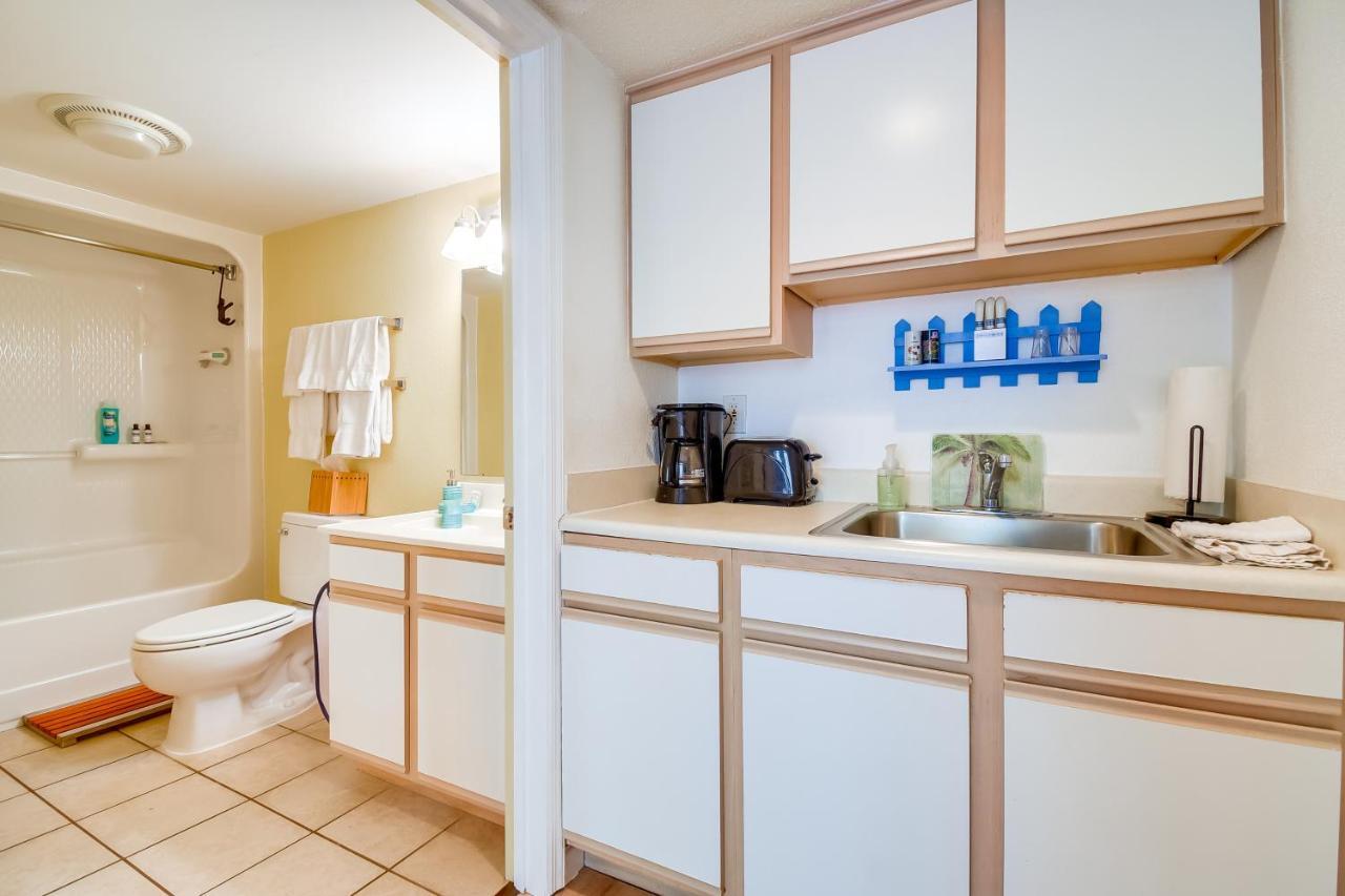 Lazy River In North Myrtle Apartment *
