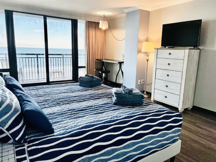 *oceanfront Sunny Fun*queen Beds *great Pools, Hot Tubs+*m44 *