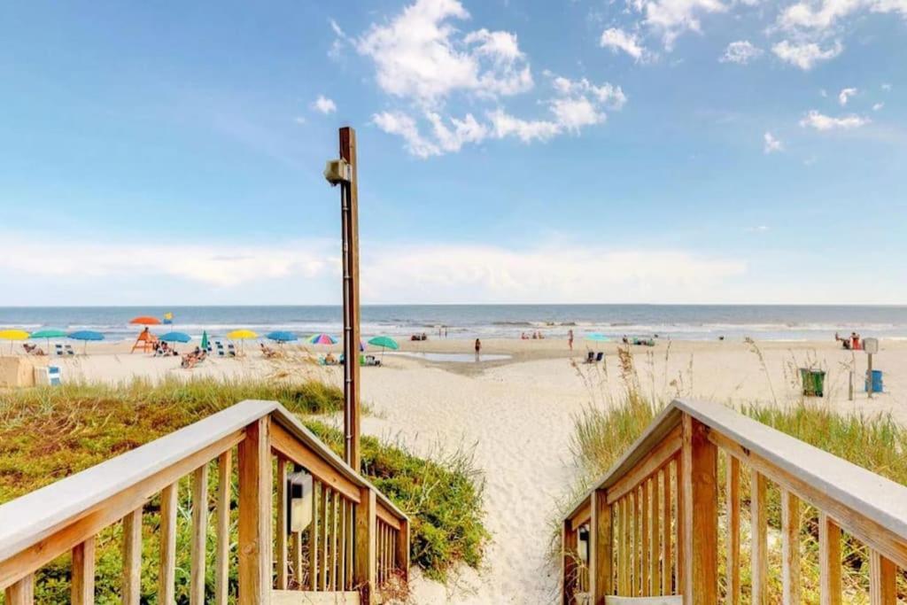 Apartment *oceanfront Sunny Fun*queen Beds *great Pools, Hot Tubs+*m44 Myrtle Beach