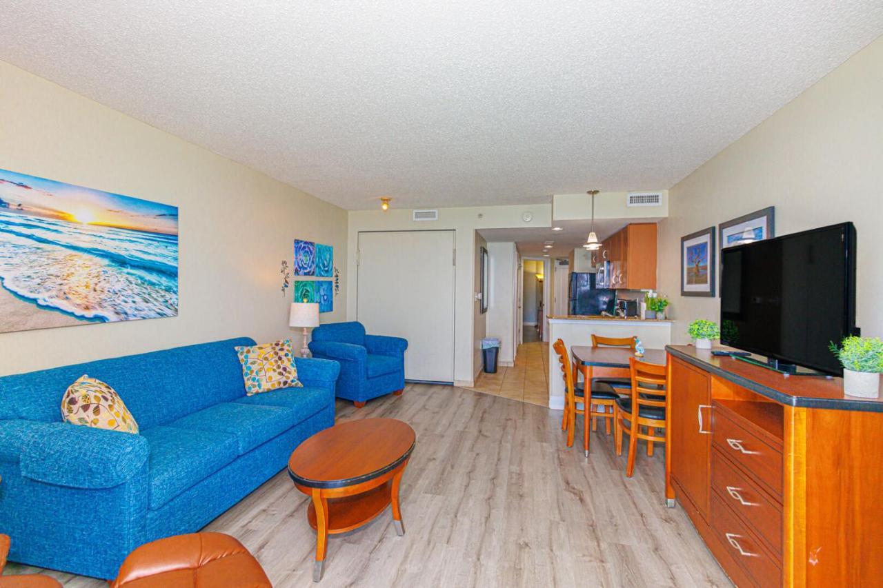 Holiday home Direct Oceanfront Condo-sandy 1610- Sleeps 6! *