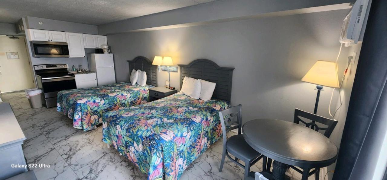Oceanfront Efficiency T808 Apartment *