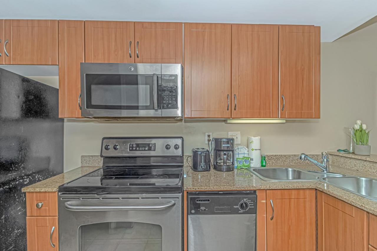 Direct Oceanfront Condo-sandy 1610- Sleeps 6! * Myrtle Beach