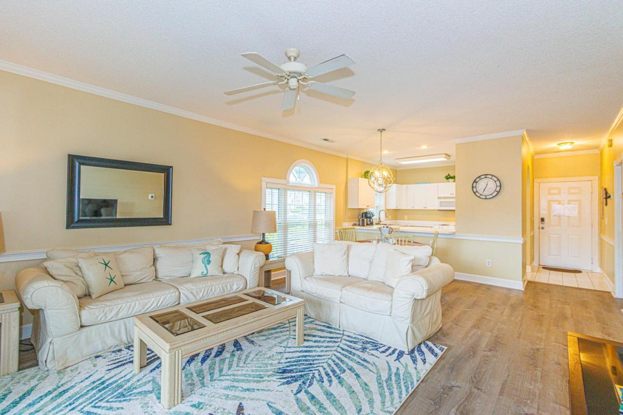 Holiday home Ground Floor 2 Bed 2 Bath Riverwalk At Arrowhead Country Club Unit 104 *