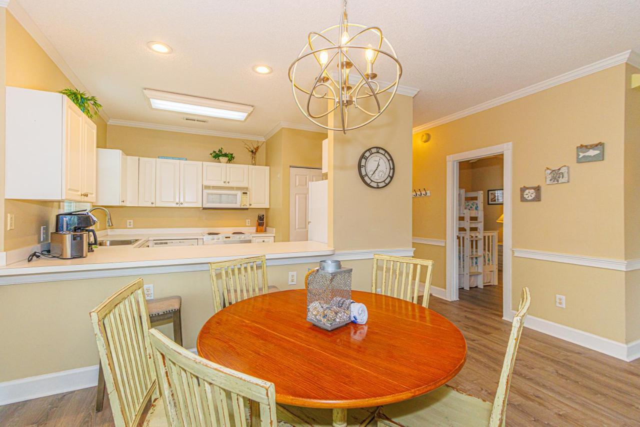 Holiday home Ground Floor 2 Bed 2 Bath Riverwalk At Arrowhead Country Club Unit 104 *