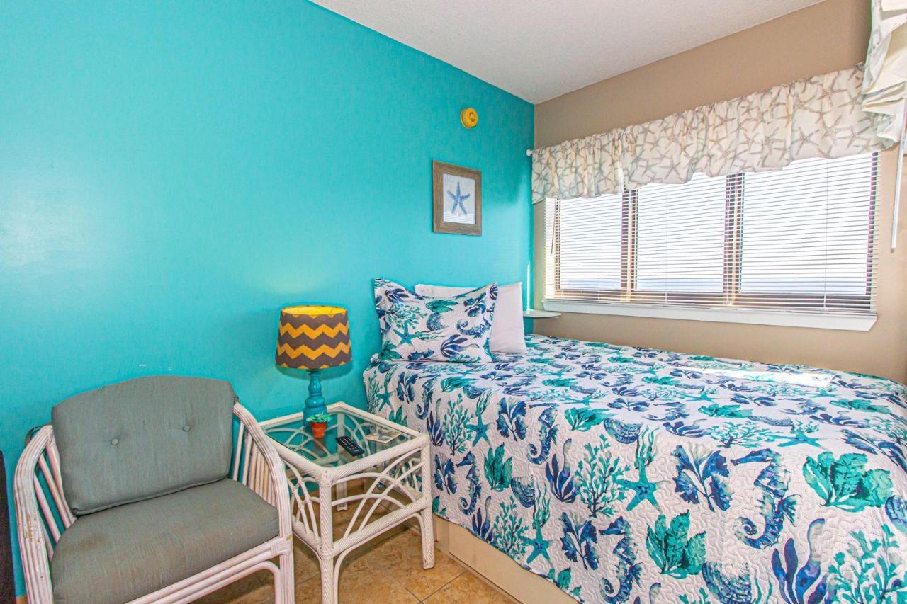 Ocean Front Studio With Amazing Views Palace 1801 Sleeps 5 Guests * Myrtle Beach