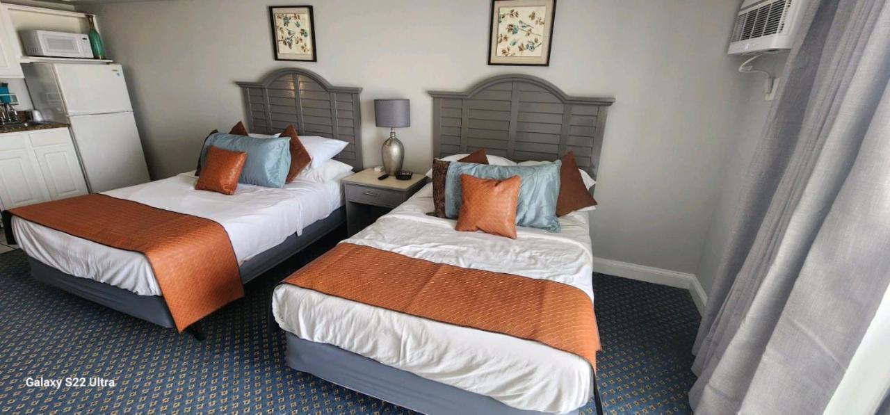 Oceanfront Efficiency T508 Apartment