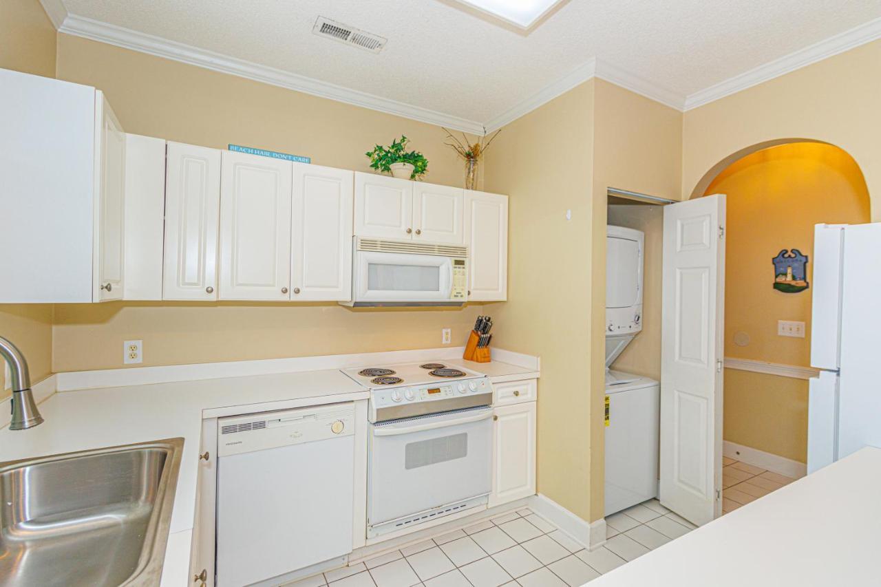 Ground Floor 2 Bed 2 Bath Riverwalk At Arrowhead Country Club Unit 104 Holiday home