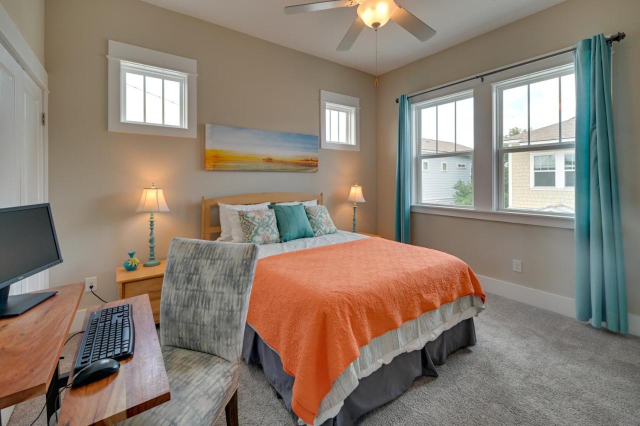 Breezy Myrtle Getaway, 1 Block To Beach! * Myrtle Beach