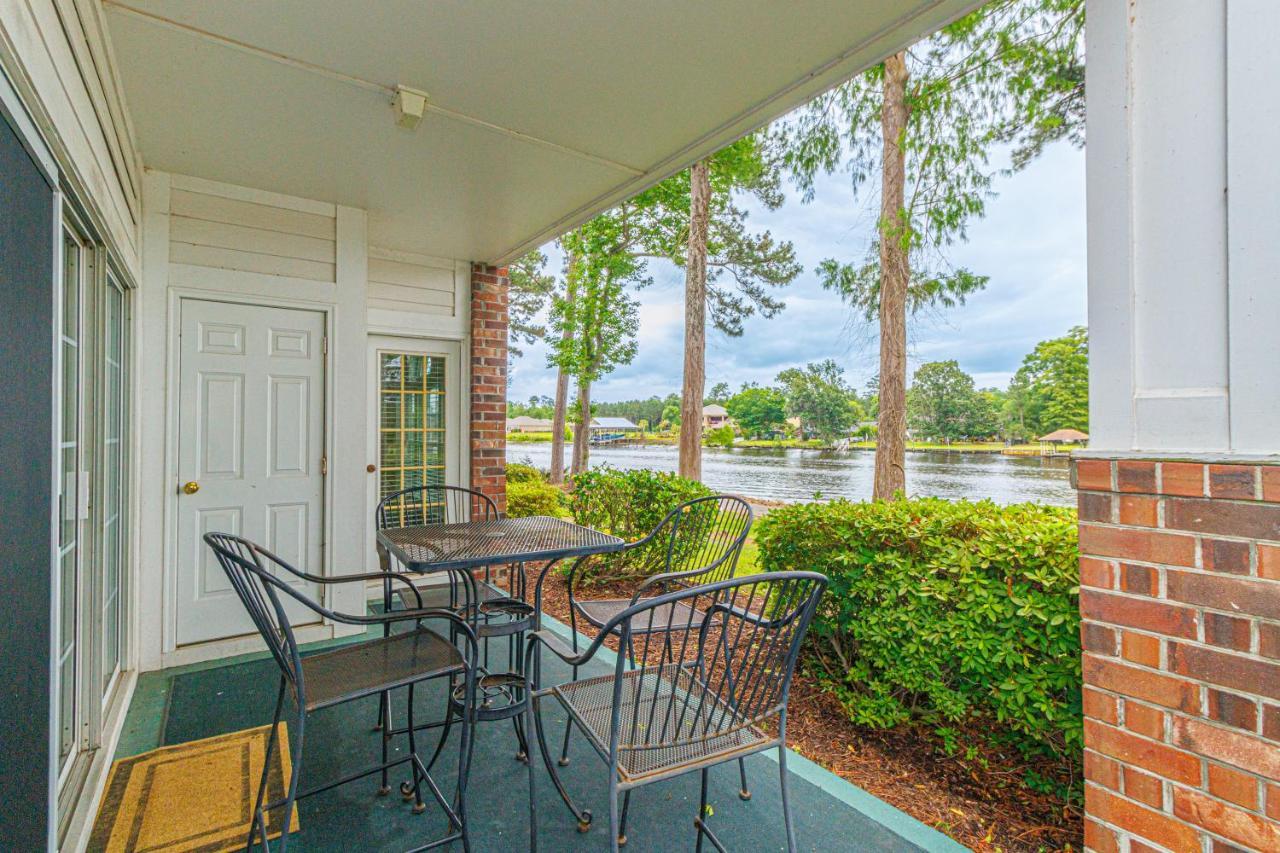 Ground Floor 2 Bed 2 Bath Riverwalk At Arrowhead Country Club Unit 104 Holiday home