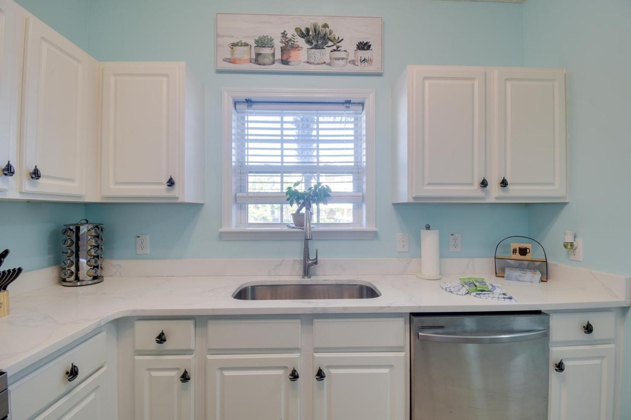 Apartment Barefoot Landing Retreat With Amenities! *