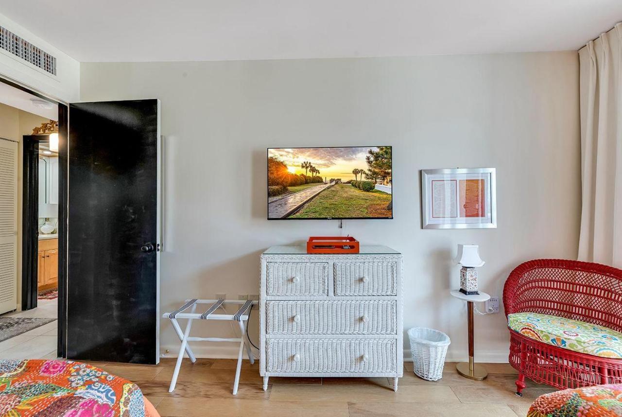 Holiday home 3astll Luxury Oceanfront 3br/2b In Shoreham Towers Ii