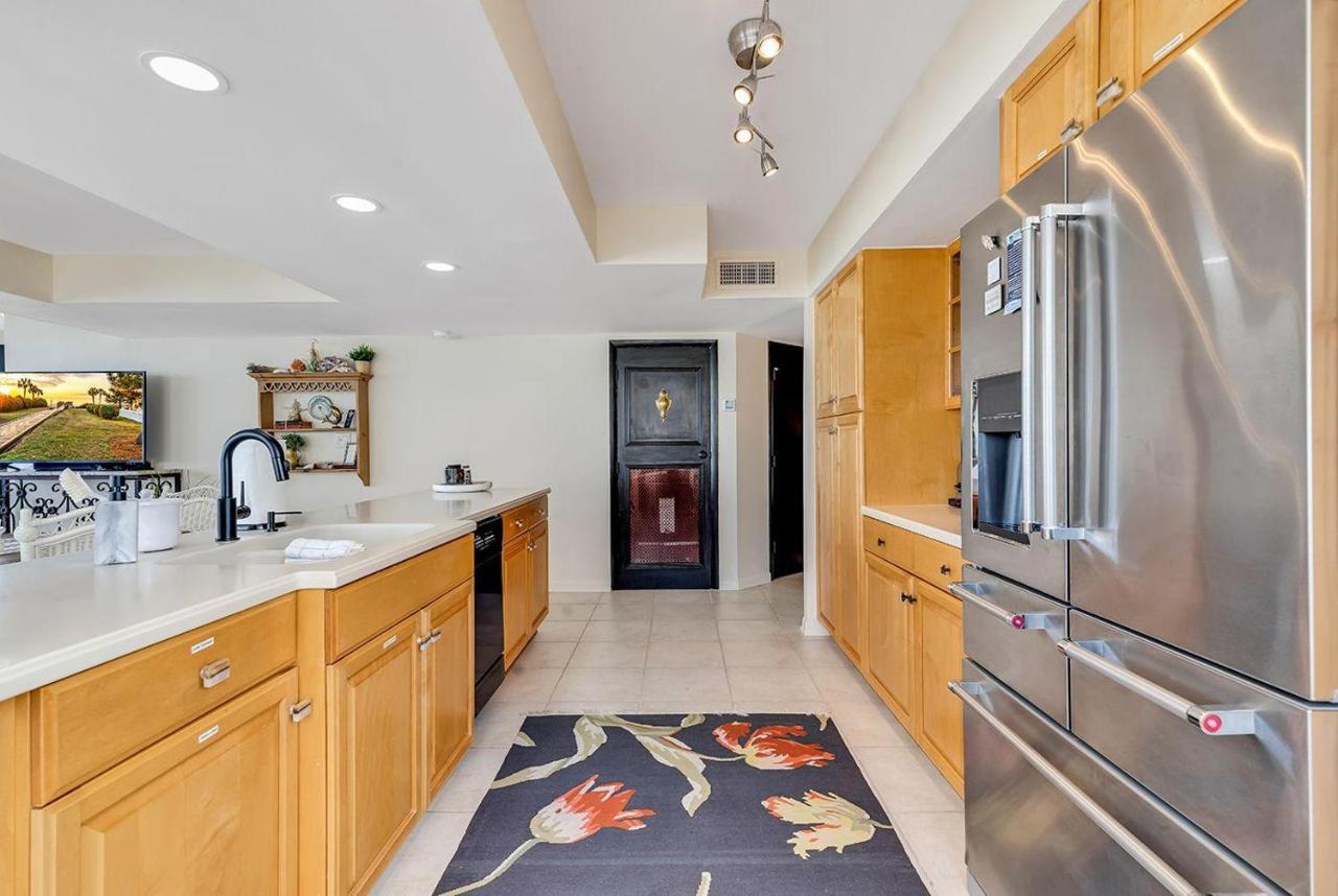 3astll Luxury Oceanfront 3br/2b In Shoreham Towers Ii *