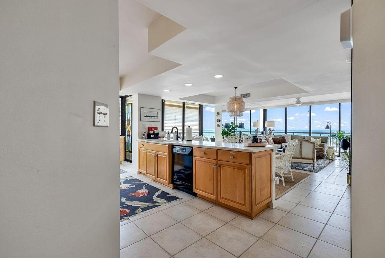 3astll Luxury Oceanfront 3br/2b In Shoreham Towers Ii