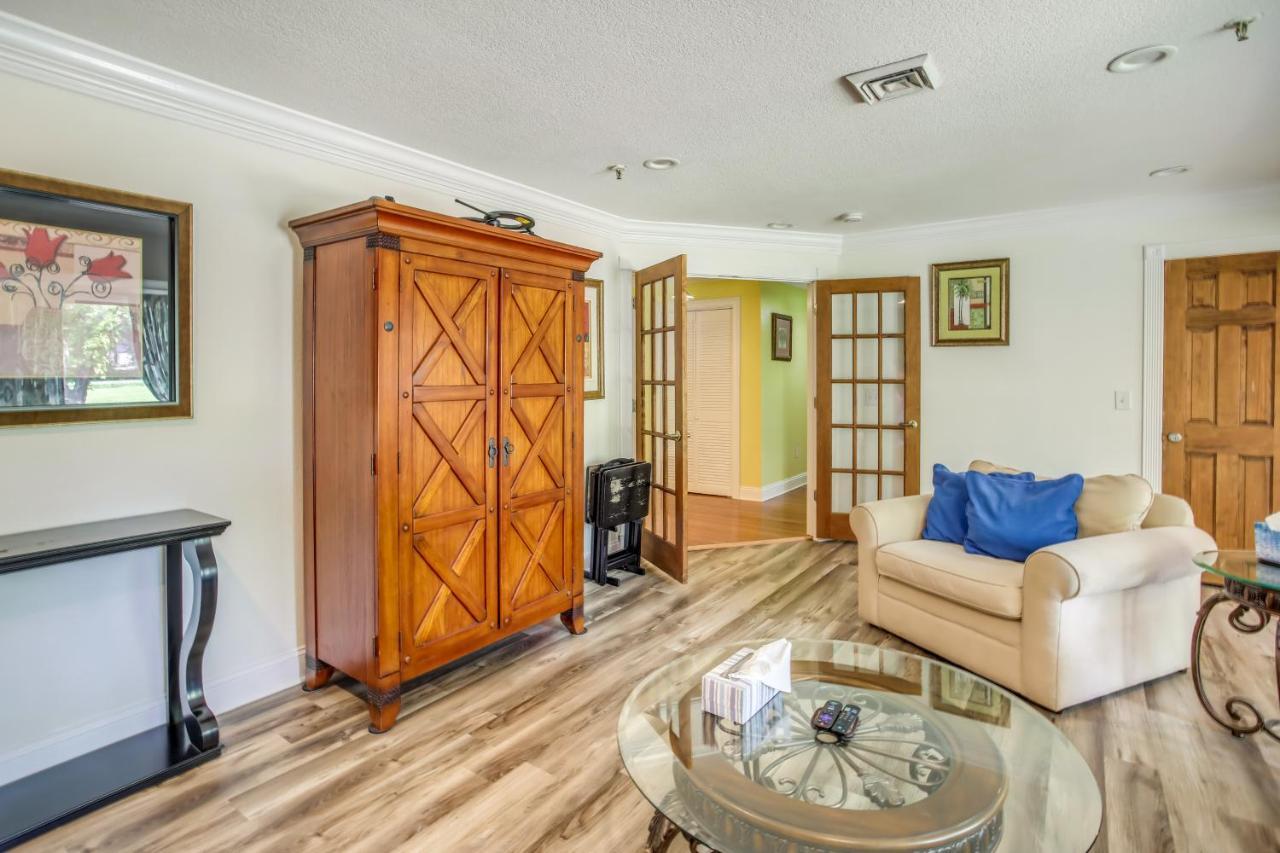 Holiday home Myrtle Golfers Retreat 5 Mi To Beach! Myrtle Beach