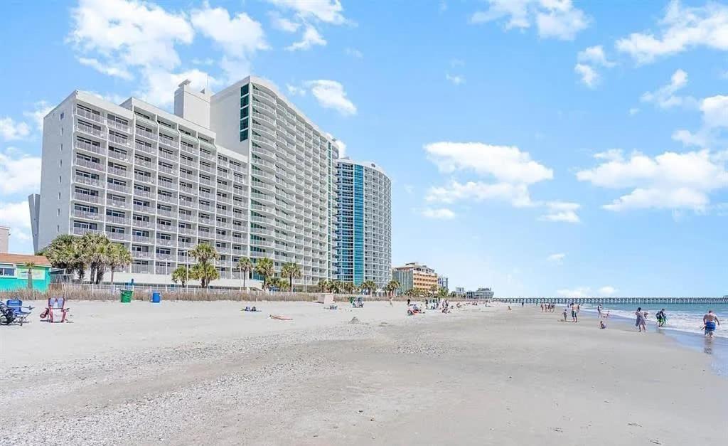 New Listing - Sandy Shores - Sandy - Direct Oceanfront Holiday home *