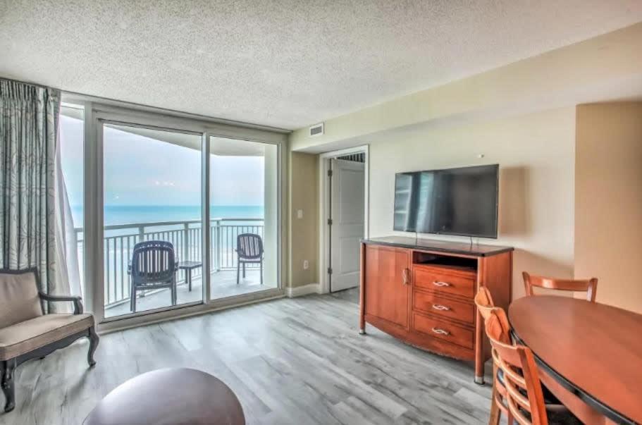 New Listing - Sandy Shores - Sandy - Direct Oceanfront Holiday home Myrtle Beach