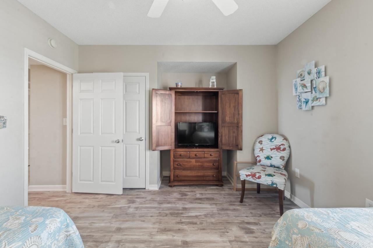 Apartment North Tower #1003