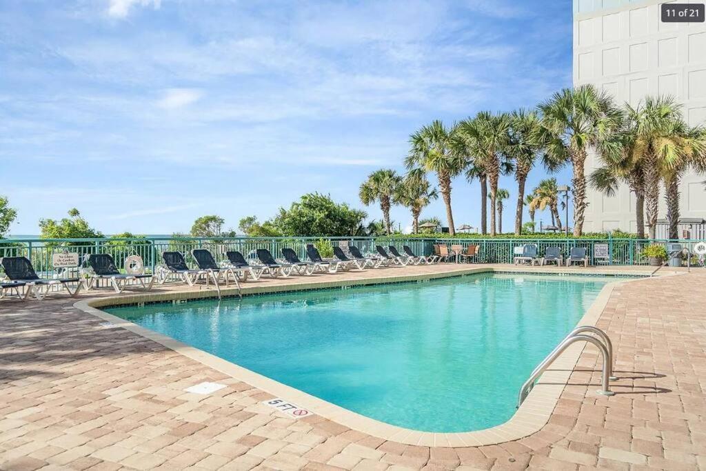 Sandcastle Resort: 3rd Floor Beach Front W/ Kitchenette Myrtle Beach