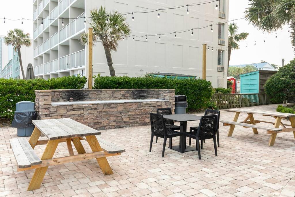 Sandcastle Resort: 3rd Floor Beach Front W/ Kitchenette * Myrtle Beach