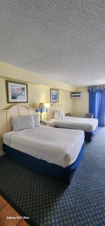 Oceanfront Efficiency T906 Apartment Myrtle Beach