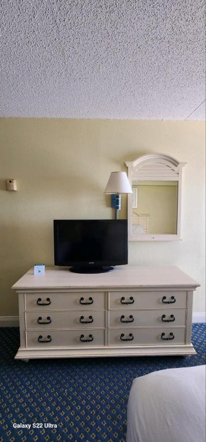 Apartment Oceanfront Efficiency T901