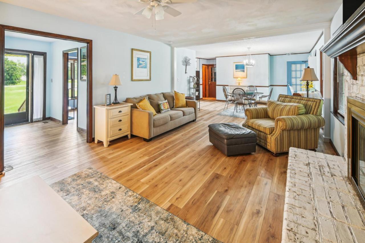 Holiday home Myrtle Less Than 1 Mi To Arrowhead Country Club