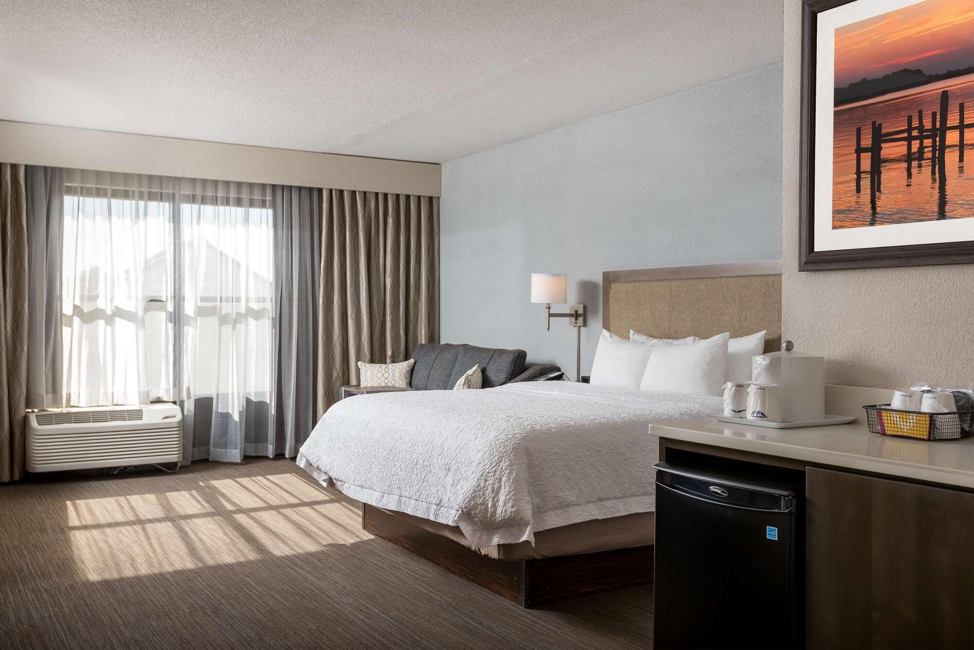 Hampton Myrtle West Hotel 3*