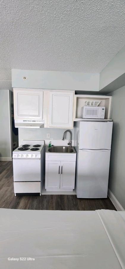Oceanfront Efficiency T606 * Myrtle Beach