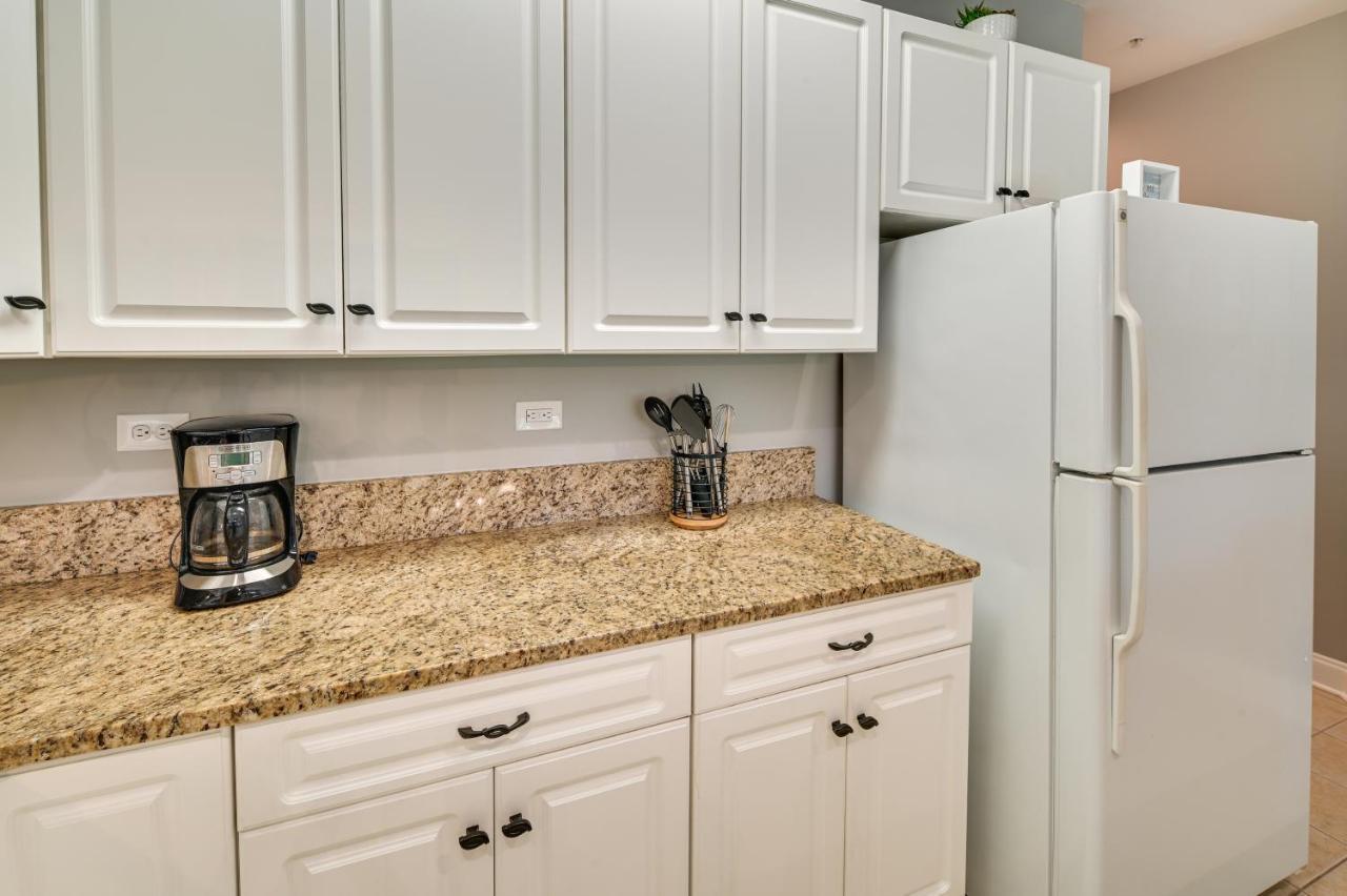 Serene Myrtle With Community Pool! Apartment