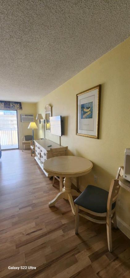 Apartment Oceanview Efficiency Dw709 Myrtle Beach